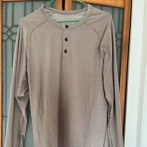 Lululemon Long Sleeve Men's Henley Shirt - Small
